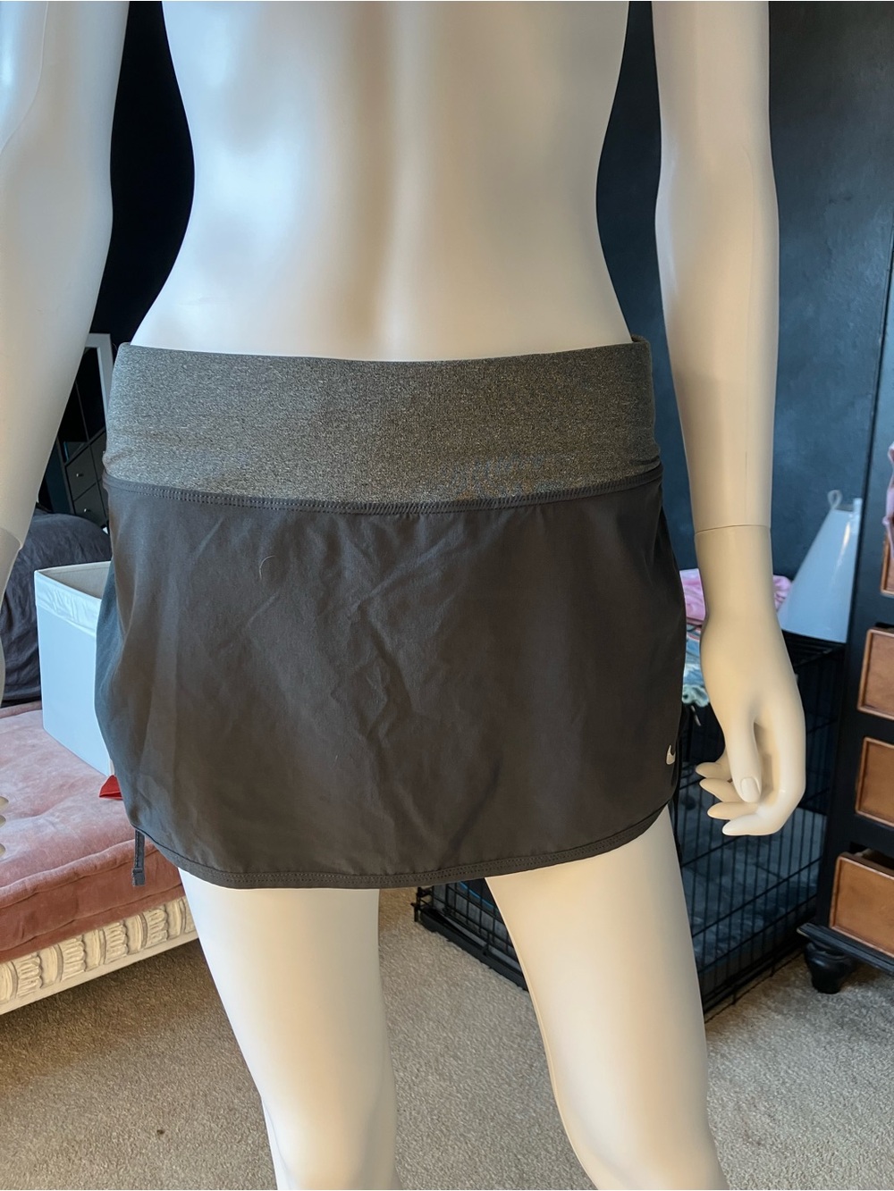 Nike Women’s Black Athletic Skort with Heathered Gray Waistband